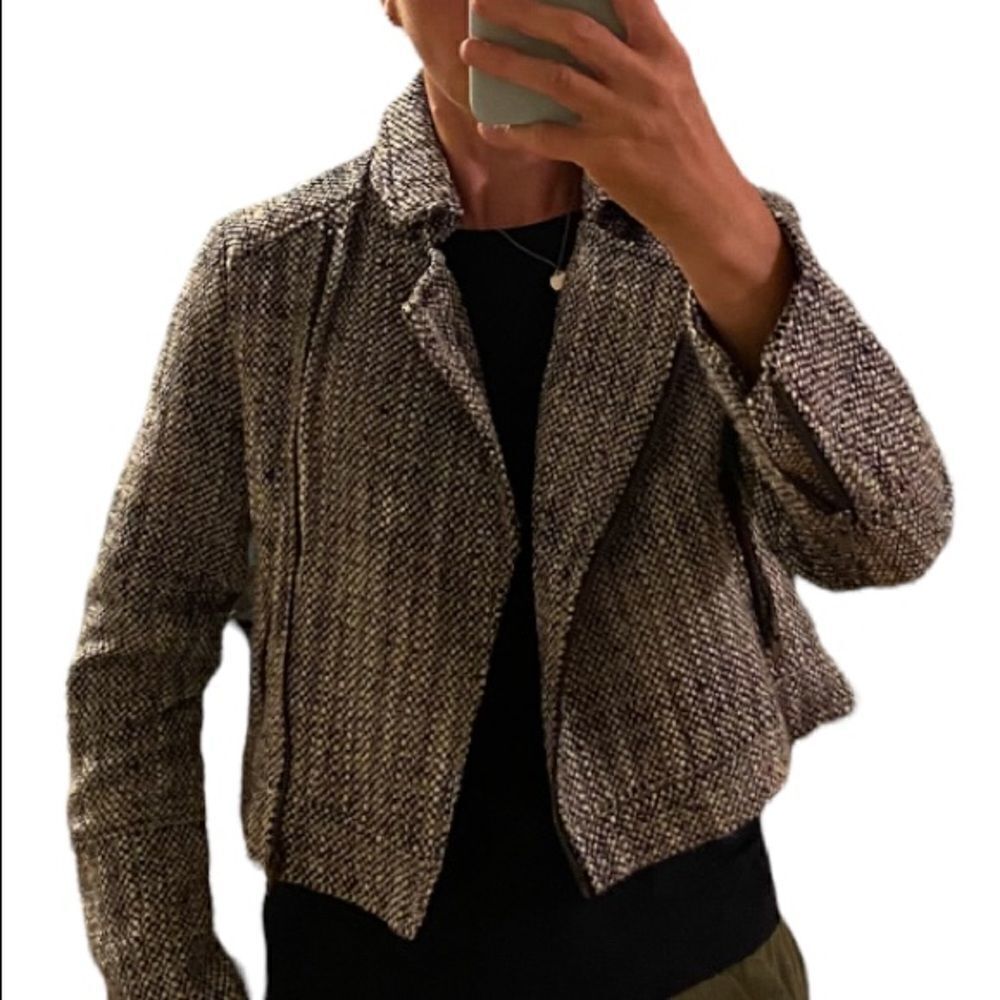 CUPCAKES and cashmere jacket in very good condition. Size S
